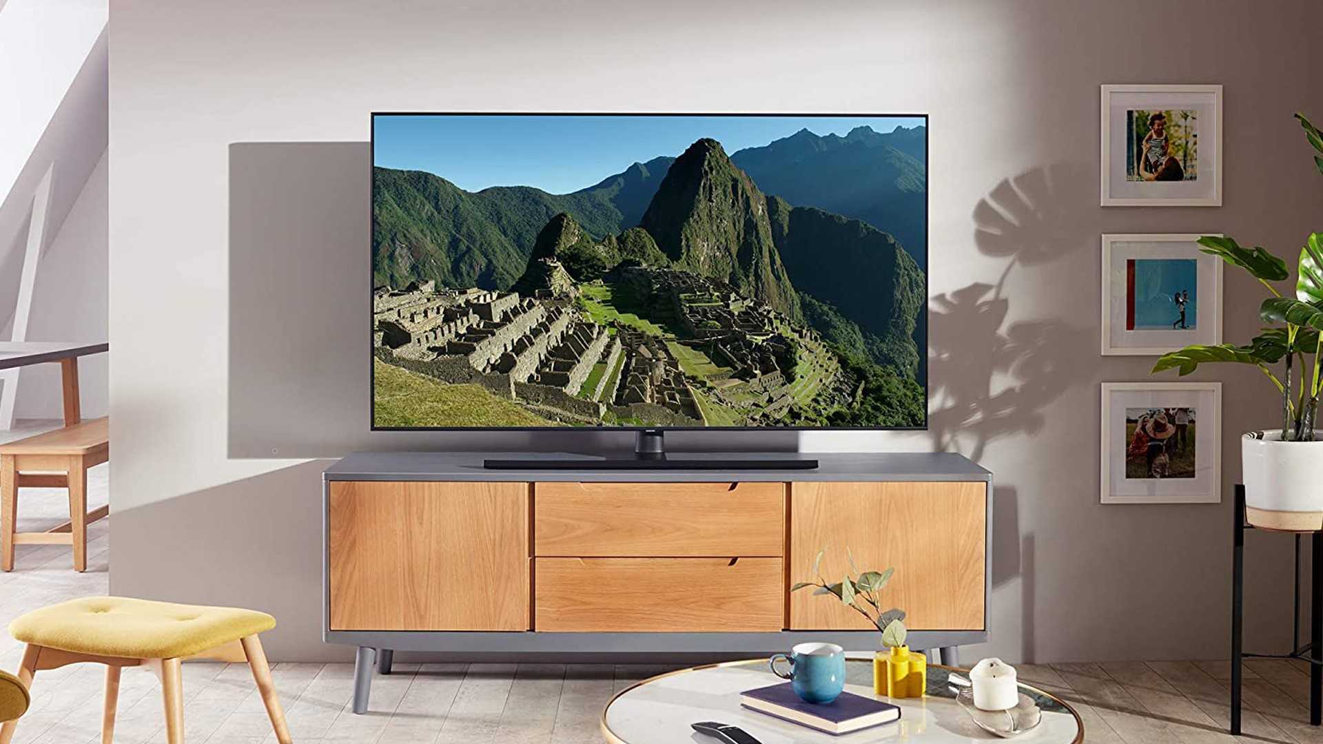 Телевизоры ultra. Samsung QLED 55 дюймов. Телевизор Samsung QLED 4k 65. Телевизор Samsung qe85q70t 85 дюймов TV QLED. Samsung QLED 55 2020.
